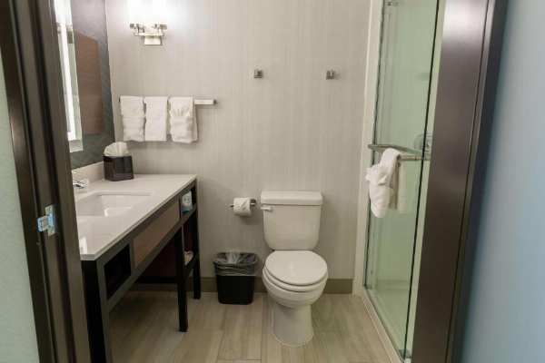 Hilton Garden Inn West Des Moines image 26