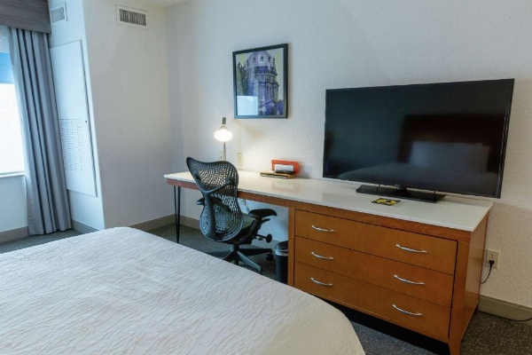 Hilton Garden Inn West Des Moines image 29