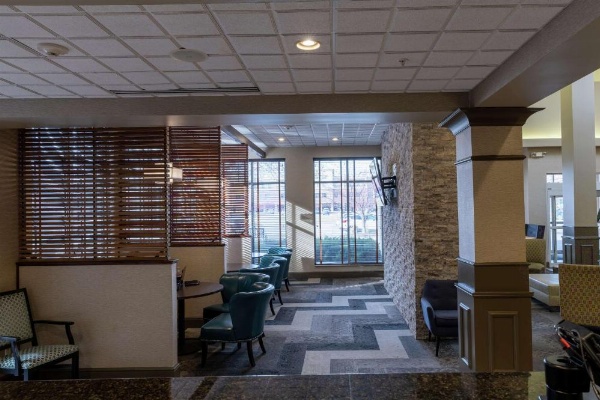 Hilton Garden Inn West Des Moines image 8